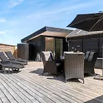 Сasa de vacaciones Stunning In With Kitchen *