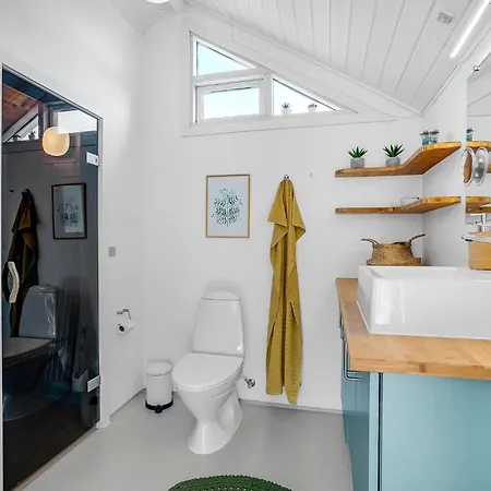 Semesterbostad Stunning In With Kitchen Fanø