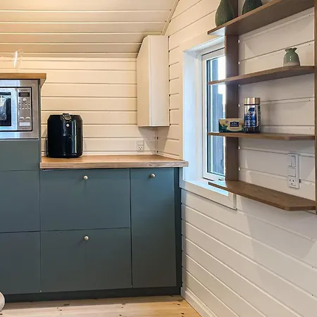 Stunning In With Kitchen
